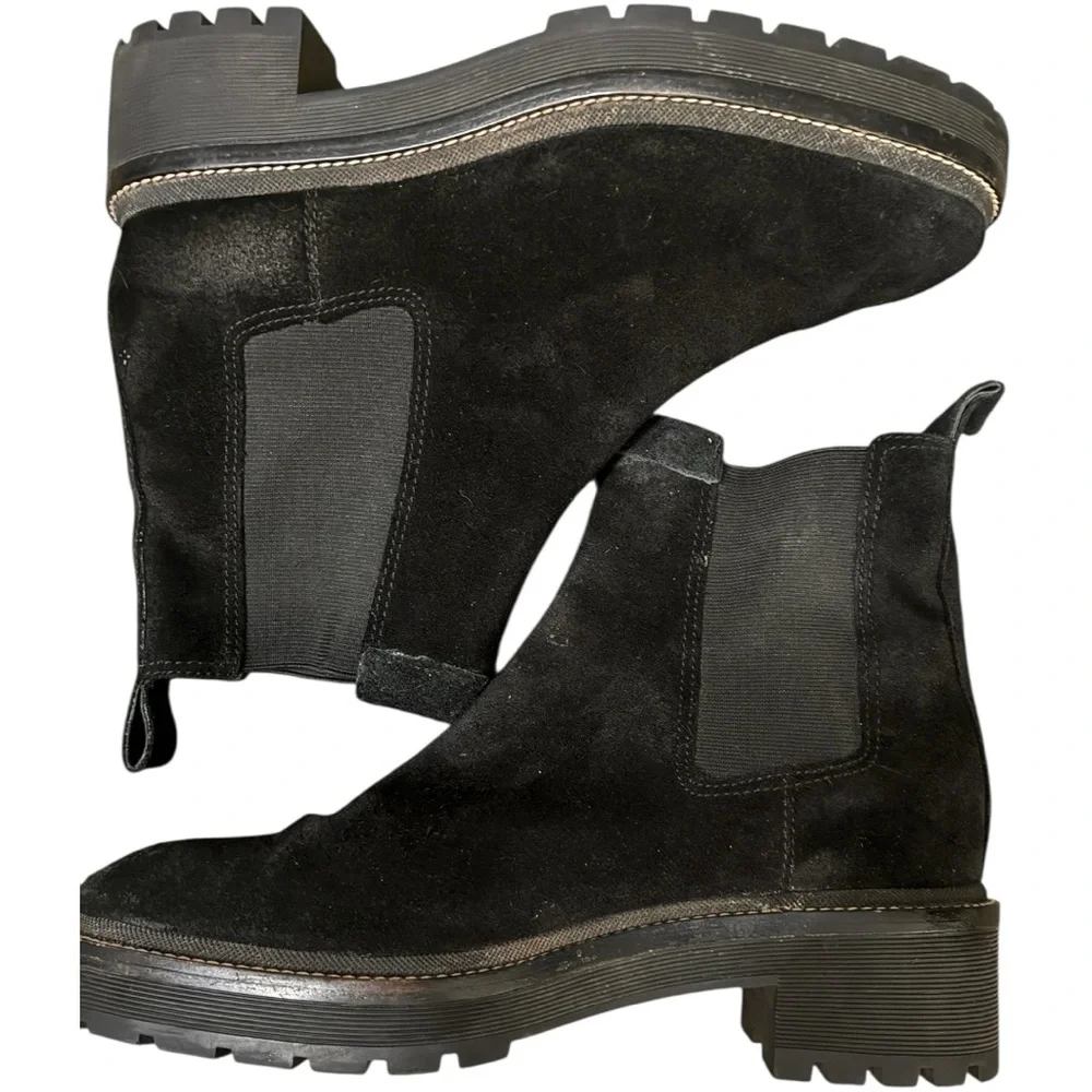 TORY BURCH Chelsea 50mm Lug Suede Bootie in Perfect Black Size 9